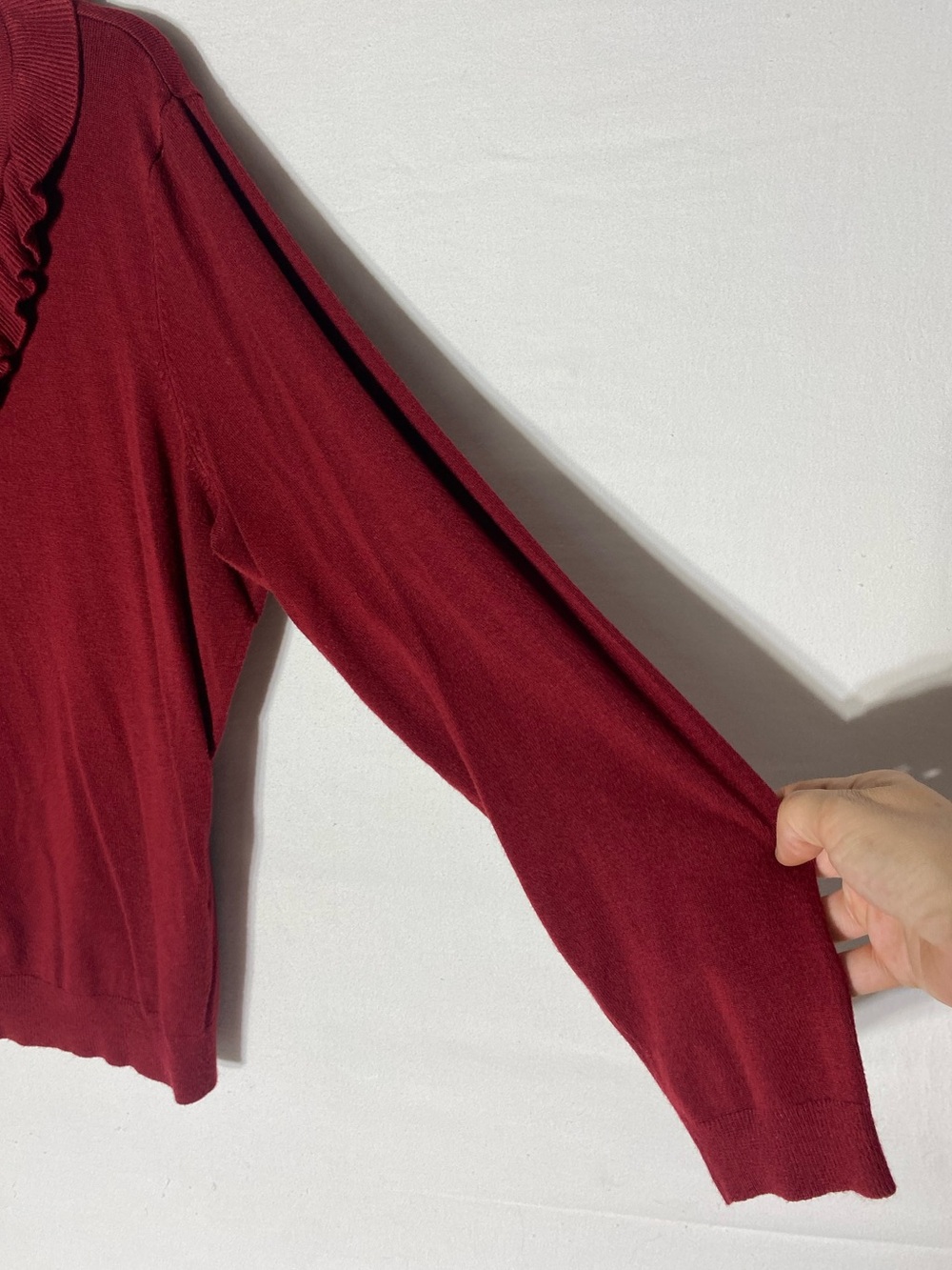 Ricki’s Burgundy Red Ruffle V Neck Rayon Blend Knit Sweater Top XL - Picture 9 of 14